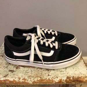 Black Suede Youth Size Vans Size 5